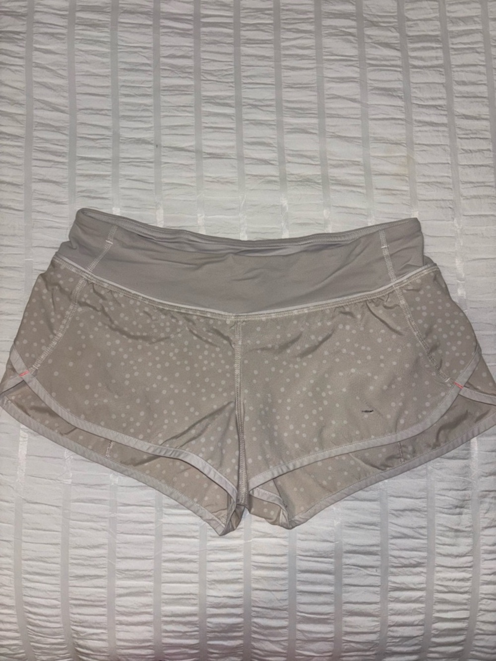 white / gray lululemon shorts